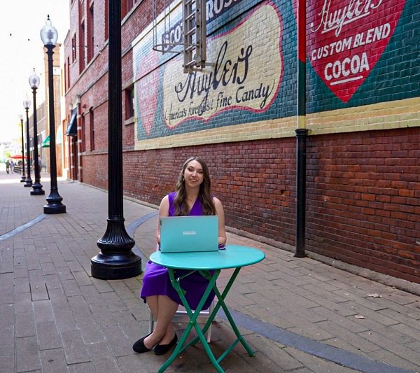 Julianna working on reporting and website analytics as a part of SpindleStack's reporting services for West Virginia small businesses